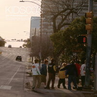 【楽天ブックス限定先着特典】KIDS00's (完全生産限定盤PHOTO Ver. CD＋フォトブック)(オリジナルコンパクトミラー(各メンバーソロ7種からランダム1種))